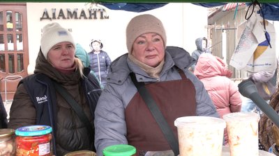 "Нас знову обдурили": як підприємці та рівняни реагують на рішення міськвиконкому щодо продовження роботи ярмарку "Нас знову обдурили": як підприємці та рівняни реагують на рішення міськвиконкому щодо продовження роботи ярмарку