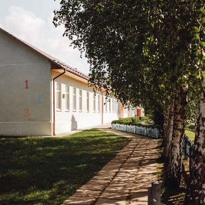Чорнівська гімназія Чорнівська гімназія