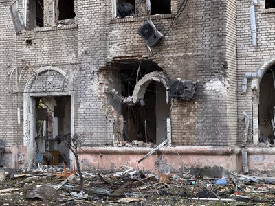"Чоловіка ледь не винесло з квартири вибуховою хвилею". Що розповіли дніпряни про ніч масованих ударів "Чоловіка ледь не винесло з квартири вибуховою хвилею". Що розповіли дніпряни про ніч масованих ударів