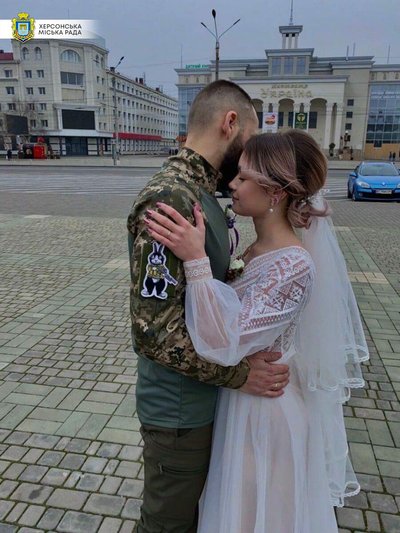 Кохання всупереч війні: у Херсоні відсвяткували весілля