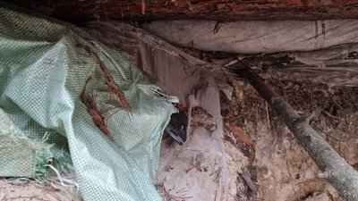 На Київщині знайшли викрадений ноутбук біля позицій росіян