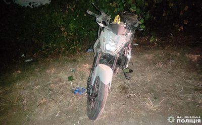 Після ДТП на Рівненщині померла дівчина. У поліції встановлюють обставини Після ДТП на Рівненщині померла дівчина. У поліції встановлюють обставини