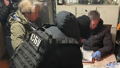 "Заперечувала причетність РФ до обстрілів": на Черкащині повідомили про підозру 45-річній жінці "Заперечувала причетність РФ до обстрілів": на Черкащині повідомили про підозру 45-річній жінці