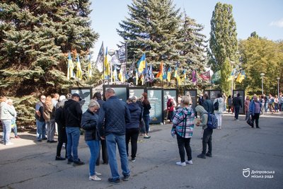 У Самарському районі Дніпра відкрили алею памʼяті У Самарському районі Дніпра відкрили алею памʼяті