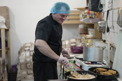 «Іноді від смаку домашньої їжі побратимами плачуть»: кухар 40 ОБрМп Євген про службу у війську «Іноді від смаку домашньої їжі побратимами плачуть»: кухар 40 ОБрМп Євген про службу у війську