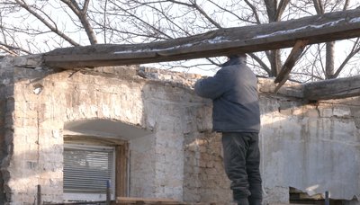 Продовжують будівництво попри суди: в Черкасах реконструюють "будинок з грифонами" Продовжують будівництво попри суди: в Черкасах реконструюють "будинок з грифонами"