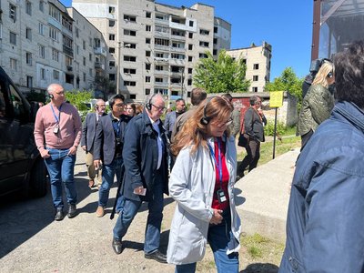 Вшанували "Янголів перемоги": делегація іноземних посадовців побувала в Мощуні на Київщині Вшанували "Янголів перемоги": делегація іноземних посадовців побувала в Мощуні на Київщині