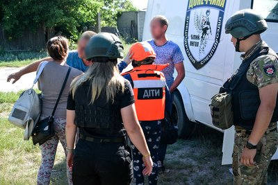 Евакуація дітей на Донеччині Евакуація дітей на Донеччині