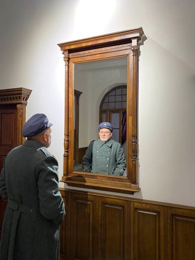 Мазепинка, шанель і кітель: музею на Рівненщині подарували елементи уніформи УПА Мазепинка, шанель і кітель: музею на Рівненщині подарували елементи уніформи УПА
