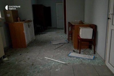 Уламок пробив голову охоронцю складів: армія РФ атакувала Одесу безпілотниками Уламок пробив голову охоронцю складів: армія РФ атакувала Одесу безпілотниками