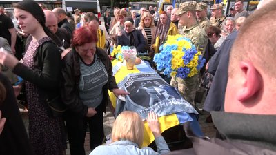 З військовими Василем Мудриком, Максимом Мельником та Сергієм Федорчуком попрощались у Рівному