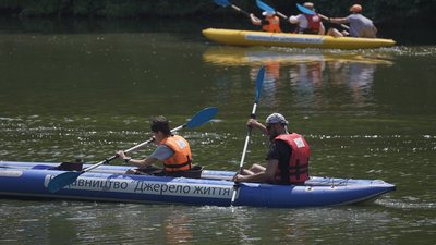 На Вінниччині провели сімейний сплав на підтримку ЗСУ