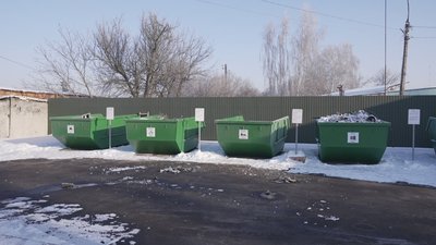 У Вінниці триває сезон утилізації новорічних дерев У Вінниці триває сезон утилізації новорічних дерев