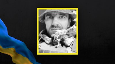На Житомирщині родинам полеглих захисників вручили відзнаку "Герой Олевської громади" На Житомирщині родинам полеглих захисників вручили відзнаку "Герой Олевської громади"