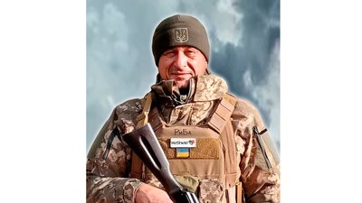 На Чернігівщині провели в останню путь загиблих бійців: Сергія Андрійка та Олега Гавриленка На Чернігівщині провели в останню путь загиблих бійців: Сергія Андрійка та Олега Гавриленка