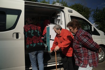 «Робимо кардіограму, а поруч вибухає "Молнія"»: як працюють медики Червоного Хреста на Сумщині «Робимо кардіограму, а поруч вибухає "Молнія"»: як працюють медики Червоного Хреста на Сумщині