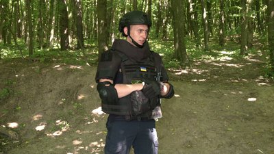 Артилерійські снаряди, мінометні міни та гранати: як рятувальники знаходять боєприпаси на Рівненщині Артилерійські снаряди, мінометні міни та гранати: як рятувальники знаходять боєприпаси на Рівненщині