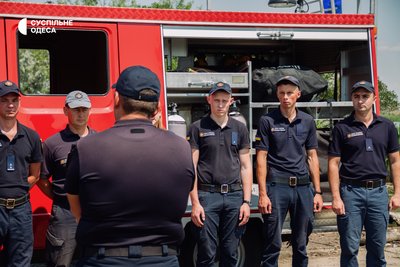 Одеські рятувальники на тренуванні водолазів Одеські рятувальники на тренуванні водолазів