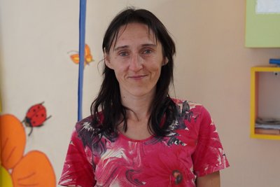 "Ввечері дрони літають, вранці – стріляють". З прифронтового села на Дніпропетровщині евакуювали матір з двома дітьми "Ввечері дрони літають, вранці – стріляють". З прифронтового села на Дніпропетровщині евакуювали матір з двома дітьми