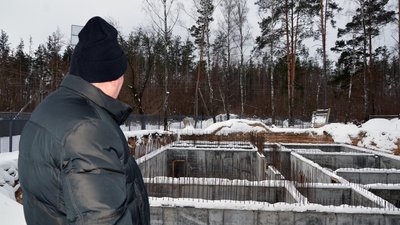 Невидимі жертви війни: чому після деокупації хворіють та помирають колишні російські бранці підвалу в Ягідному Невидимі жертви війни: чому після деокупації хворіють та помирають колишні російські бранці підвалу в Ягідному