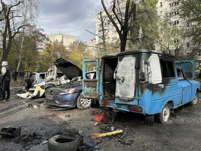 Наслідки атаки на Кременчук 29 жовтня: фоторепортаж Наслідки атаки на Кременчук 29 жовтня: фоторепортаж