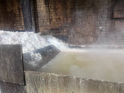 На підприємстві сіль виварюють з ропи На підприємстві сіль виварюють з ропи