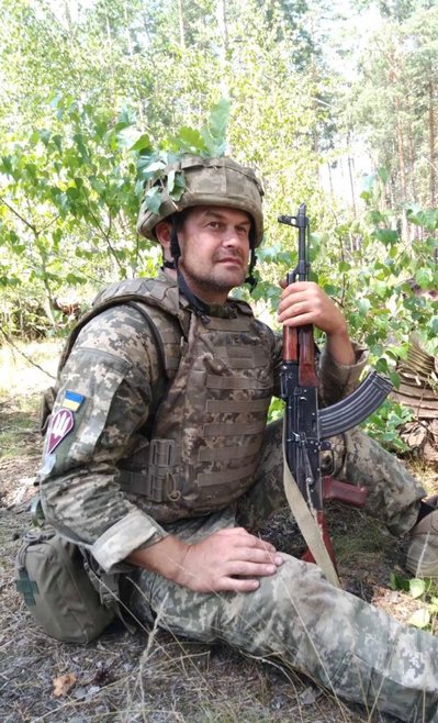 Змінив кітель кухаря на піксель: учасник "МастерШеф" Олег Ковальчук з Коростишева годує десантників Змінив кітель кухаря на піксель: учасник "МастерШеф" Олег Ковальчук з Коростишева годує десантників