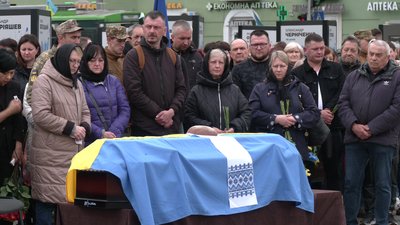 З військовими Володимиром Примаком та Олександром Войдилом у Рівному З військовими Володимиром Примаком та Олександром Войдилом у Рівному