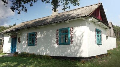 Із дідусевої хати зробила етносадибу: історія Марії Шершун з Рівненщини Із дідусевої хати зробила етносадибу: історія Марії Шершун з Рівненщини