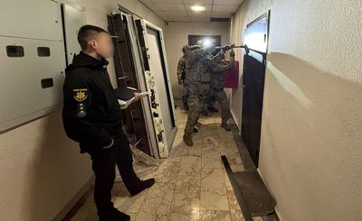 У Запоріжжі судитимуть групу псевдоподатківців, які ошукали підприємців на 700 тисяч гривень У Запоріжжі судитимуть групу псевдоподатківців, які ошукали підприємців на 700 тисяч гривень