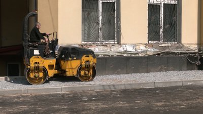 У Рівному комунальники завершують будівництво проїзду з Петлюри на Сагайдачного. Як на це реагують містяни