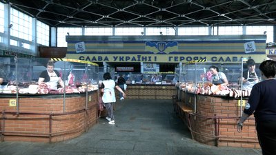 М'ясо та молоко дешевшають, а сало дорожчає: які ціни на Житньому ринку в Житомирі М'ясо та молоко дешевшають, а сало дорожчає: які ціни на Житньому ринку в Житомирі