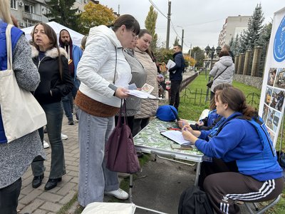 Російський безпілотник влучив у будівлю телекомпанії у Кременчуці: що розповіли очевидці
