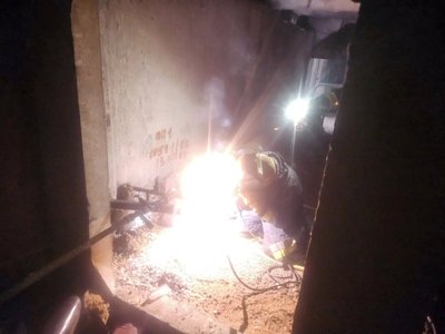 Комунальники з Тернопільщини допомагають у Києві, 3 лютого 2026 року Комунальники з Тернопільщини допомагають у Києві, 3 лютого 2026 року