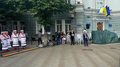 Четверте місто в Україні: 34 роки тому над міськрадою у Житомирі підняли синьо-жовтий прапор Четверте місто в Україні: 34 роки тому над міськрадою у Житомирі підняли синьо-жовтий прапор
