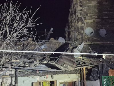 В Одесі внаслідок атаки РФ пошкоджено інфраструктуру та житлові будинки, є поранені В Одесі внаслідок атаки РФ пошкоджено інфраструктуру та житлові будинки, є поранені