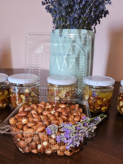 Горіхи, вирощені у Городку Горіхи, вирощені у Городку