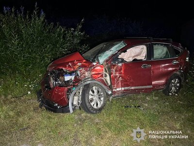 Пошкоджений автомобіль унаслідок ДТП у селі Коростів Пошкоджений автомобіль унаслідок ДТП у селі Коростів