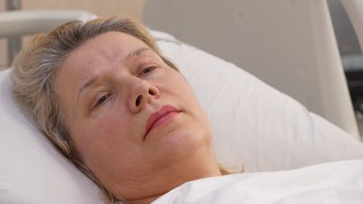 На Дніпропетровщині лікують поранену працівницю підприємства у Дніпрі, по якому вдарили ракетою 10 квітня На Дніпропетровщині лікують поранену працівницю підприємства у Дніпрі, по якому вдарили ракетою 10 квітня