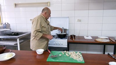 борщ з вушками, пісний борщ, різдвяні страви, борщ рецепти, пісні страви, ігор парій, страви з грибів борщ з вушками, пісний борщ, різдвяні страви, борщ рецепти, пісні страви, ігор парій, страви з грибів