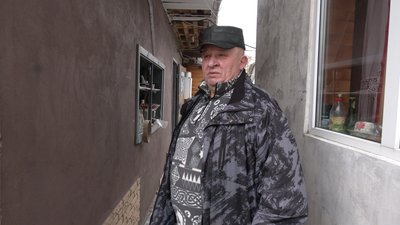 "Бачу, що на дровах сидить обгоріла жінка": житель Новгорода-Сіверського про атаку на місто "Бачу, що на дровах сидить обгоріла жінка": житель Новгорода-Сіверського про атаку на місто