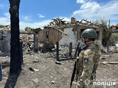 Чотири авіабомби скинули на Дробишеве, ракетою вдарили по Мирнограду: наслідки обстрілів Донеччини за добу Чотири авіабомби скинули на Дробишеве, ракетою вдарили по Мирнограду: наслідки обстрілів Донеччини за добу