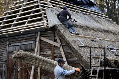У львівському скансені реставрують церкву та стодолу У львівському скансені реставрують церкву та стодолу
