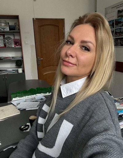 У підземеллі в центрі Житомира проросло дерево через відсутність вентиляції У підземеллі в центрі Житомира проросло дерево через відсутність вентиляції