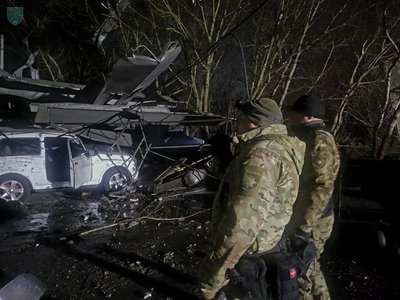 Над Одещиною збили девʼять дронів: під час атаки РФ пошкодило цивільну та припортову інфраструктури Над Одещиною збили девʼять дронів: під час атаки РФ пошкодило цивільну та припортову інфраструктури