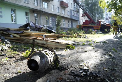 Двигун реактивного безпілотника, який впав у Новобаварському районі Харкова Двигун реактивного безпілотника, який впав у Новобаварському районі Харкова