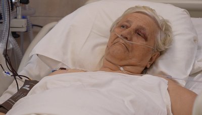 "Пʼятьом перелили понад 12 літрів крові". Стан поранених через удари по Нікополю "Пʼятьом перелили понад 12 літрів крові". Стан поранених через удари по Нікополю