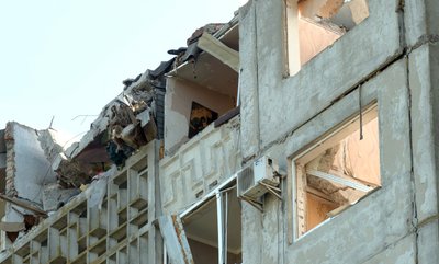 Охорона і замкнені під'їзди: що буде із пошкодженим під час атаки РФ будинком на Озерецькій, 12 у Луцьку Охорона і замкнені під'їзди: що буде із пошкодженим під час атаки РФ будинком на Озерецькій, 12 у Луцьку