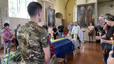 У Херсоні поховали загиблого на війні 40-річного солдата Сергія Пантака У Херсоні поховали загиблого на війні 40-річного солдата Сергія Пантака