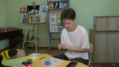 Фігурки віддають на благодійні ярмарки — рівнянка Марина Усенко створює роботи з полімерної глини Фігурки віддають на благодійні ярмарки — рівнянка Марина Усенко створює роботи з полімерної глини